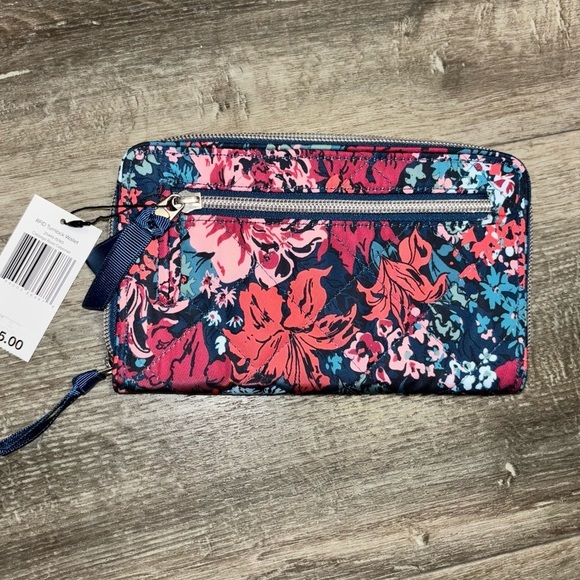 Vera Bradley Performance Twill Turnlock Wallet Cabbage Rose Cabernet NWT - Picture 3 of 7